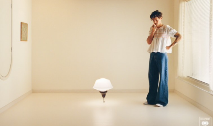 Harry-Styles-anuncia-lancamento-de-novo-album-para-maio