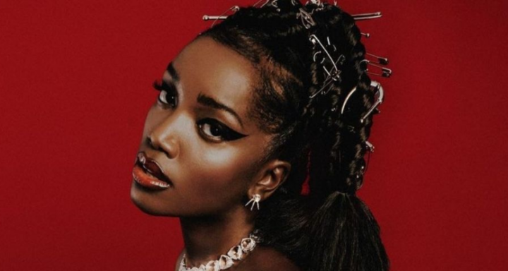 IZA-divulga-novo-video-de-lancamento-do-novo-single-Fe-1024x384