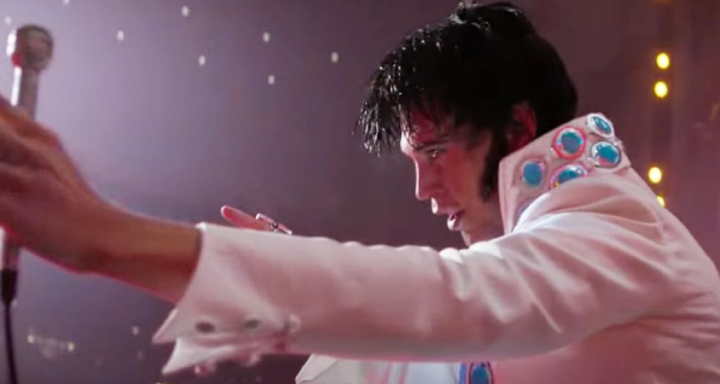 Em-novo-teaser-Elvis-Presley-se-apresenta-para-milhares-de-pessoas.-Assista-1024x384