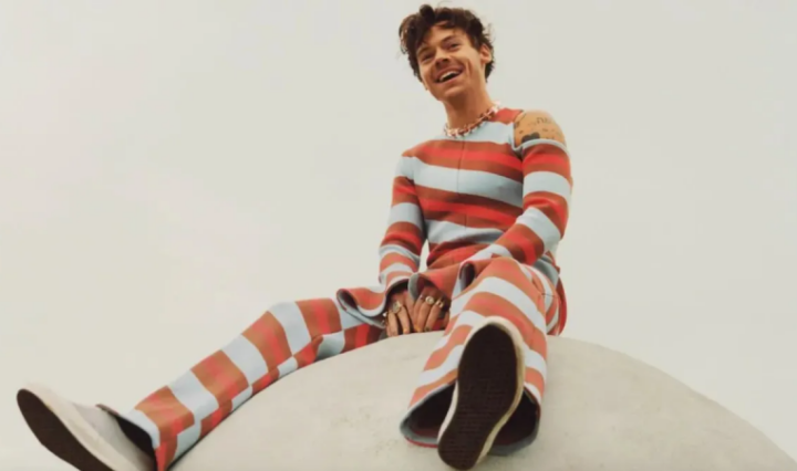 Harry-Styles-segue-em-1o-lugar-com-novo-album-Harrys-House