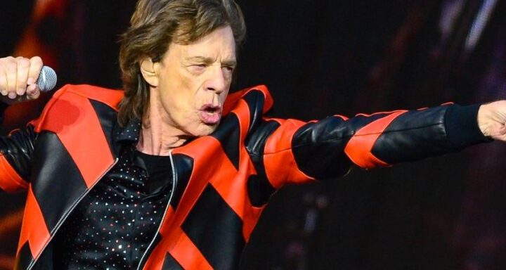 O-auge-do-sucesso-Mick-Jagger-e-flagrado-curtindo-o-show-do-Coldplay-Lider-dos-Rolling-Stones-gravou-video-para-o-Instagram-curtindo-a-musica-Fix-You-1024x384